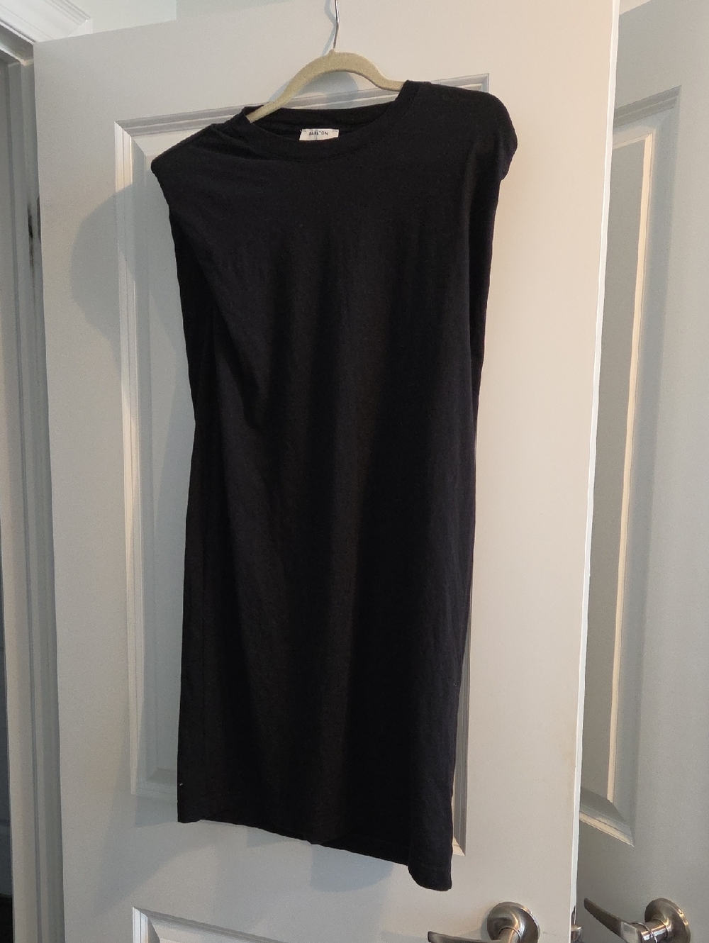 Babaton Black Sleeveless Midi Shift Dress